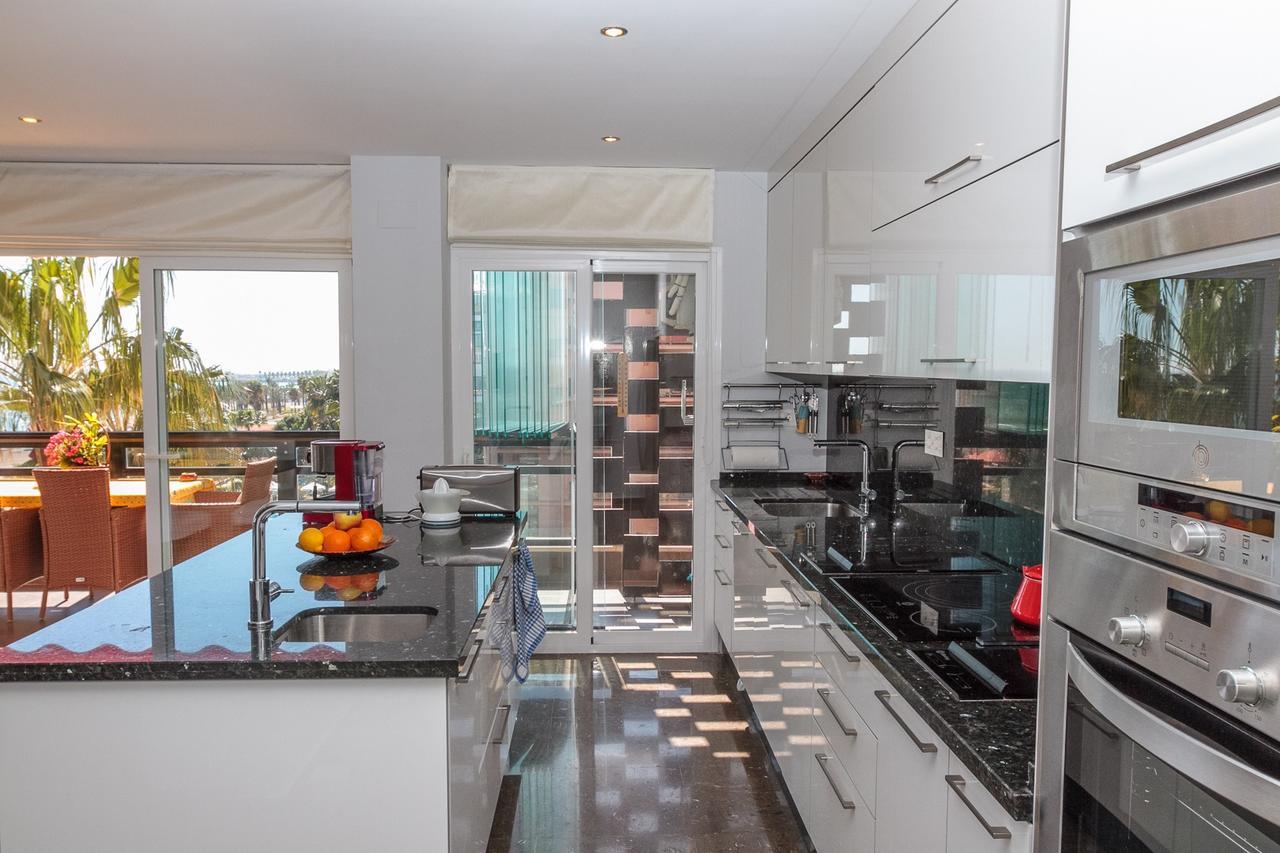 El Remo Deluxe Apartment Torremolinos Bagian luar foto